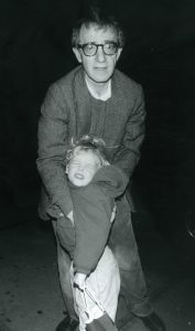 Woody Allen, son Satchel -Ronan Farrow,1993 NYC.jpg